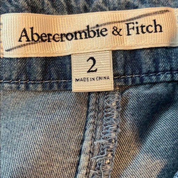 Jeans - Picture 4 of 4